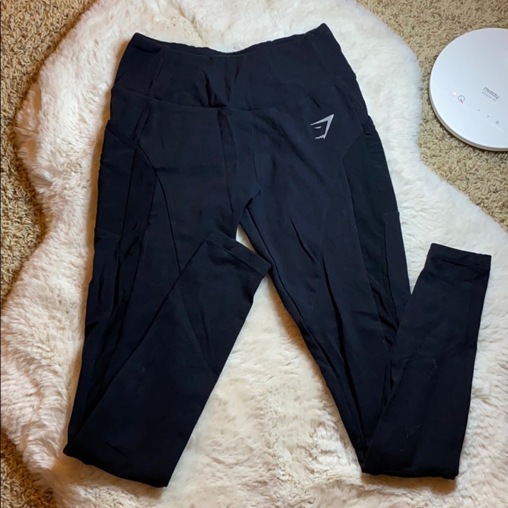 Black gymshark sleek aspire leggings